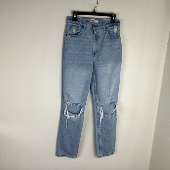 Abercrombie & Fitch Ultra High Rise 90s Straight Jean Distressed Size 28 / 6 - Picture 2 of 6